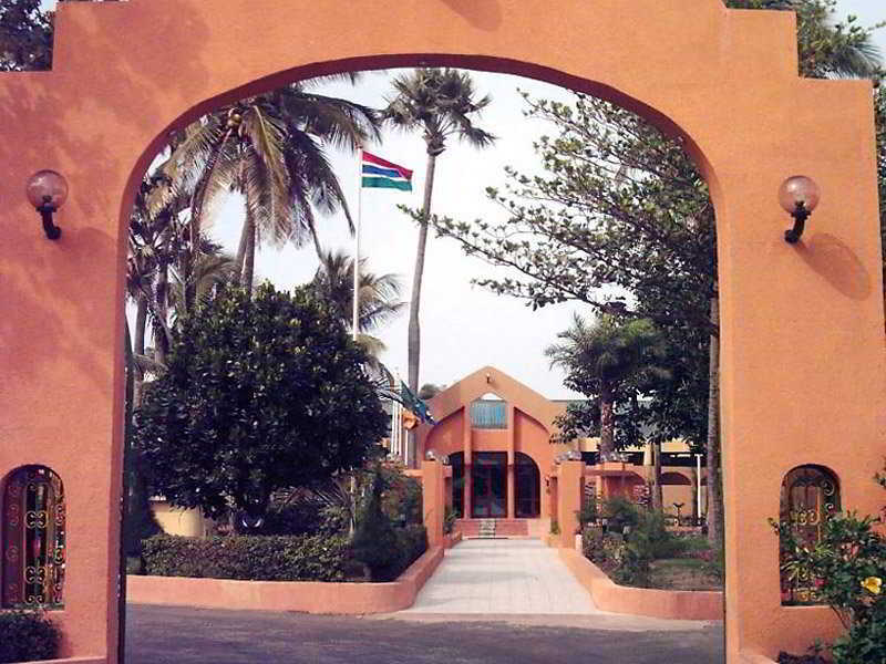 Sunbeach Hotel & Resort Bakau Luaran gambar