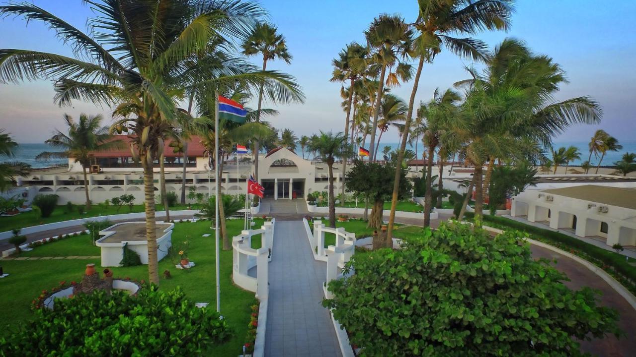 Sunbeach Hotel & Resort Bakau Luaran gambar